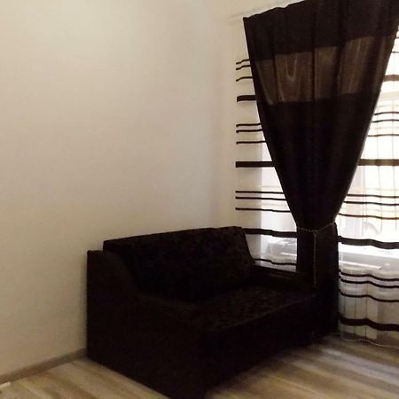 Apartment At Teodora Sqr 利沃夫 外观 照片